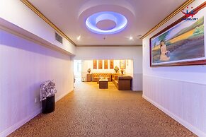 Huong Viet Hotel Quy Nhon - Beachfront