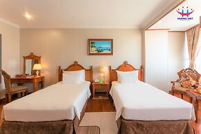Huong Viet Hotel Quy Nhon - Beachfront