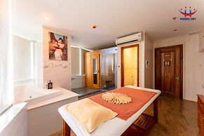 Huong Viet Hotel Quy Nhon - Beachfront