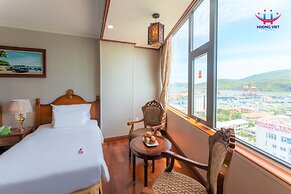 Huong Viet Hotel Quy Nhon - Beachfront