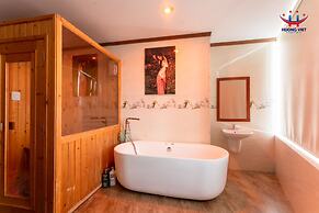 Huong Viet Hotel Quy Nhon - Beachfront