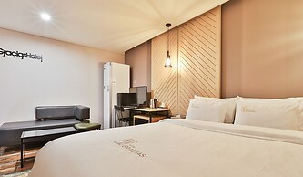 Gracias Hotel Gimhae