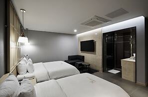 Gracias Hotel Gimhae