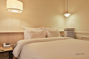 Gracias Hotel Gimhae