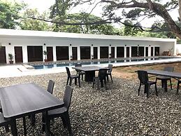 Alesseo Backpackers - Hostel