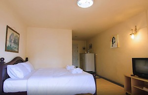 Anda Orange Pier Guesthouse