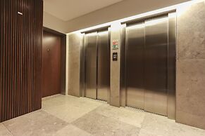 Downtown Chiado by Homing