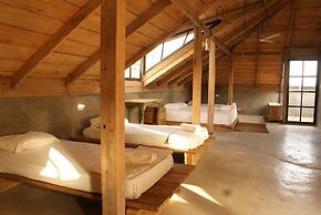 somewhere nice - Hostel