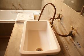 somewhere nice - Hostel