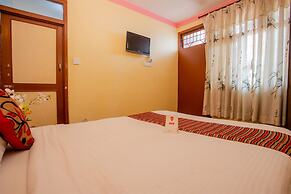 Traveler's Holiday Inn