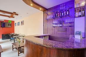 Traveler's Holiday Inn