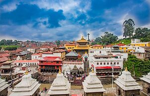 Traveler's Holiday Inn