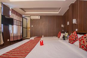 Traveler's Holiday Inn