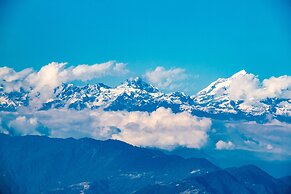 Traveler's Holiday Inn