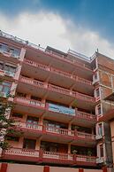 Traveler's Holiday Inn