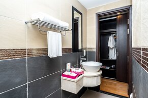 Becamex Hotel New City