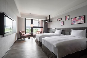 Lakeshore Hotel Yilan
