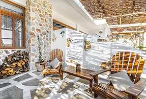 Limeri Traditional Guest House