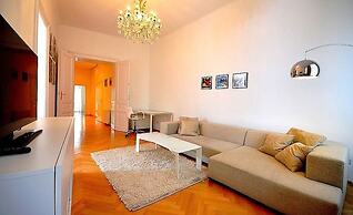 Vienna Residence Spacious & Tasteful Apartment in the 3rd District