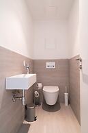 Vienna Residence Spacious Apartment for up to 4 Guests Directly at the