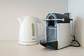 Vienna Residence Spacious Apartment for up to 4 Guests Directly at the