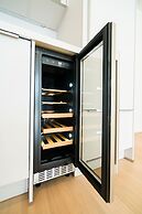 Vienna Residence Spacious Apartment for up to 4 Guests Directly at the