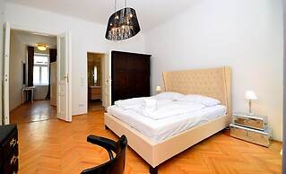 Vienna Residence Great Home for 4 People Near the Famous Schloss Schoe