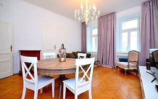 Vienna Residence Great Home for 4 People Near the Famous Schloss Schoe