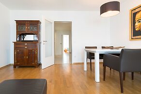 Vienna Residence Elegant Apartment for 2 Near the Famous Mariahilferst