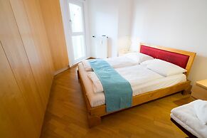 Vienna Residence Elegant Apartment for 2 Near the Famous Mariahilferst