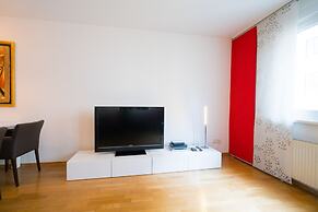 Vienna Residence Elegant Apartment for 2 Near the Famous Mariahilferst