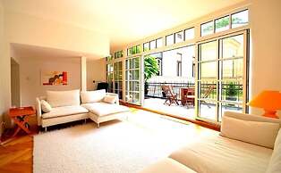 Vienna Residence High-class Luxury Apartment for up to 6 Happy Guests