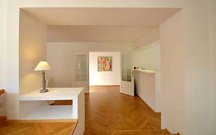 Vienna Residence High-class Luxury Apartment for up to 6 Happy Guests