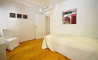 Vienna Residence High-class Luxury Apartment for up to 6 Happy Guests