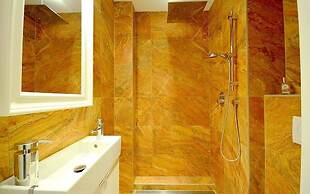 Vienna Residence High-class Luxury Apartment for up to 6 Happy Guests