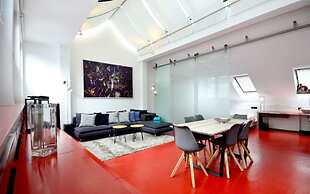 Vienna Residence Luxury Apartment for 4 With Rooftop Terrace and Uncom