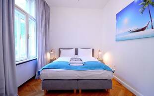 Vienna Residence Colossal Apartment With Balcony and Space for 8 Guest