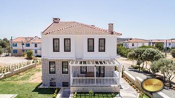 Bozcaada Ersin Konak