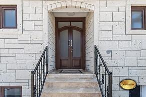 Bozcaada Ersin Konak