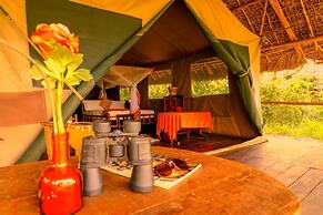 Selous Butembo Tented Lodge Lotus