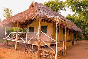 Selous Butembo Tented Lodge Lotus