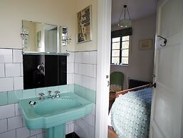 The Control Tower Vegetarian B&B