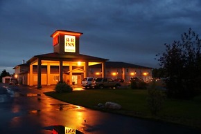 R & R Inn & Suites