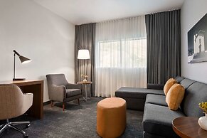 La Quinta Inn & Suites by Wyndham San Luis Obispo Downtown