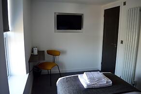 Q8 Boutique Hotel