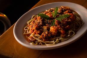 Hotel Arista Bugambilias