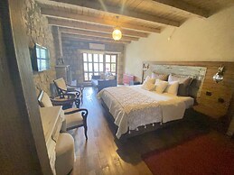 PluVia Boutique Hotel