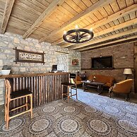 PluVia Boutique Hotel