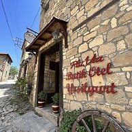 PluVia Boutique Hotel