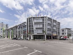 Yootel Boutique Hotel